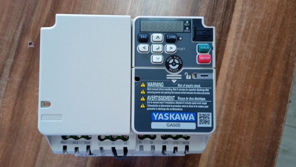 YASKAWA CIMR-VC4A0011BAA 5.5 KW