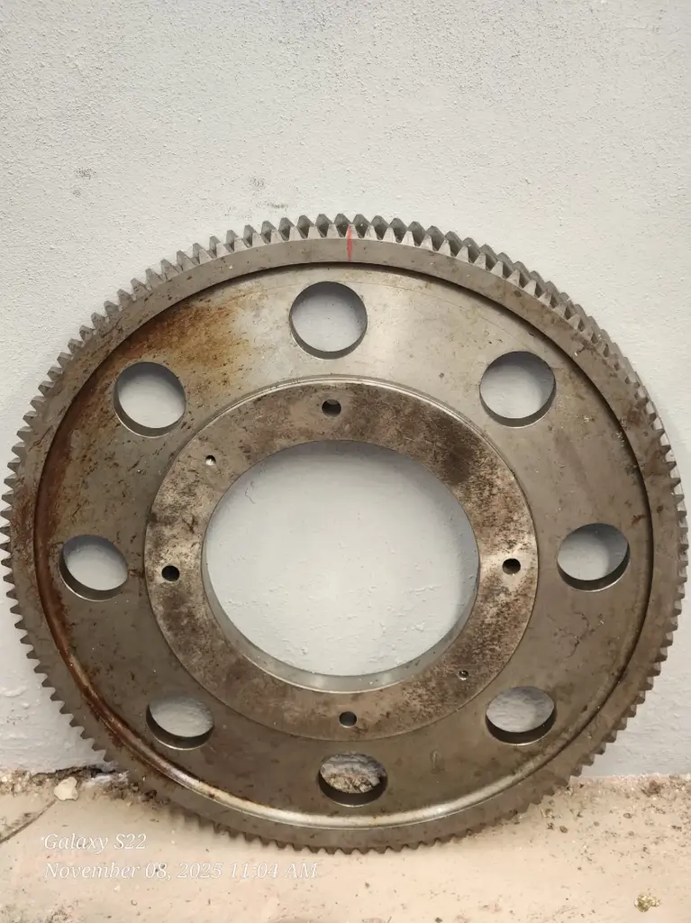 GEAR WHEEL FOR CRM94 to CRM97 LOOM (CURVE (15 degrees)) (Z-120-8/1)