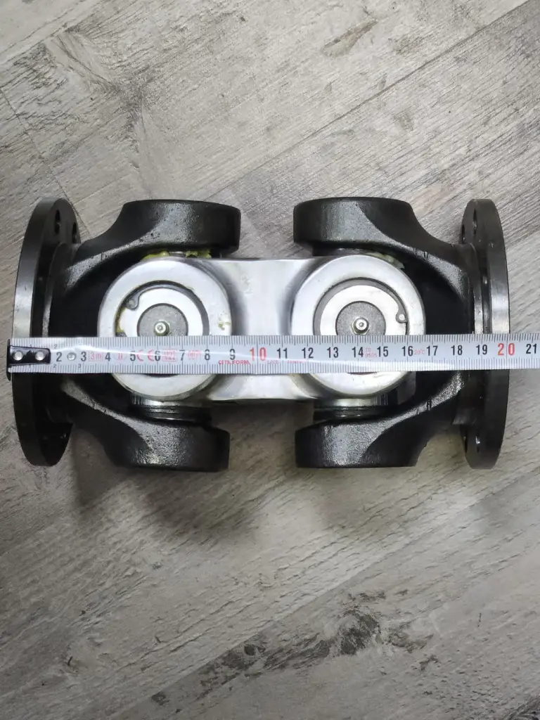 Stainless Steel Universal Joint for CRT Loom (38mm diameter)