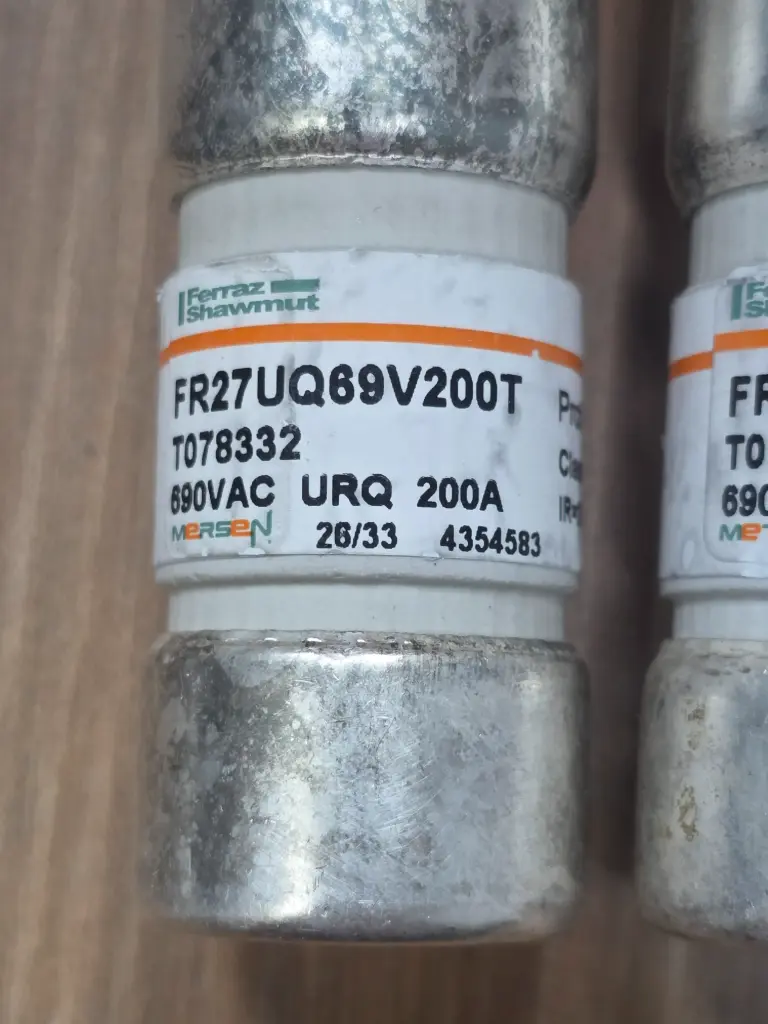 Fuse (Protistor) 690VAC, 200A (Mfr. Mersen) (6,921 CP URQ 27.60 200)