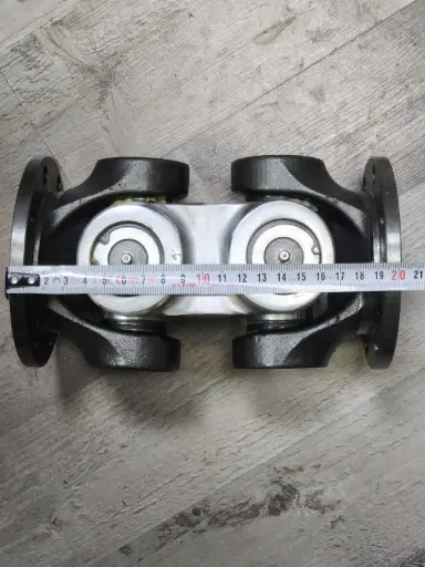 Stainless Steel Universal Joint for CRT Loom (38mm diameter)